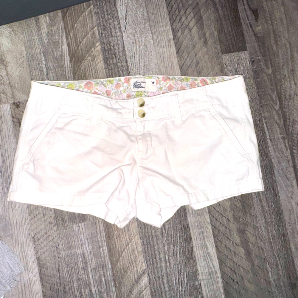 American Eagle Outfitters Cream Women's Shorts